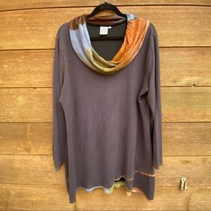 Parsley & Sage Gray Cowl-neck Tunic with Abstract Tie Dye Neck and Hem